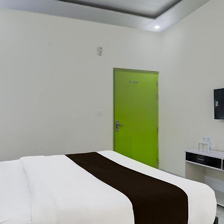 Super Hotel O Banthara Near Airport Banthra Sikandarpur 외부 사진