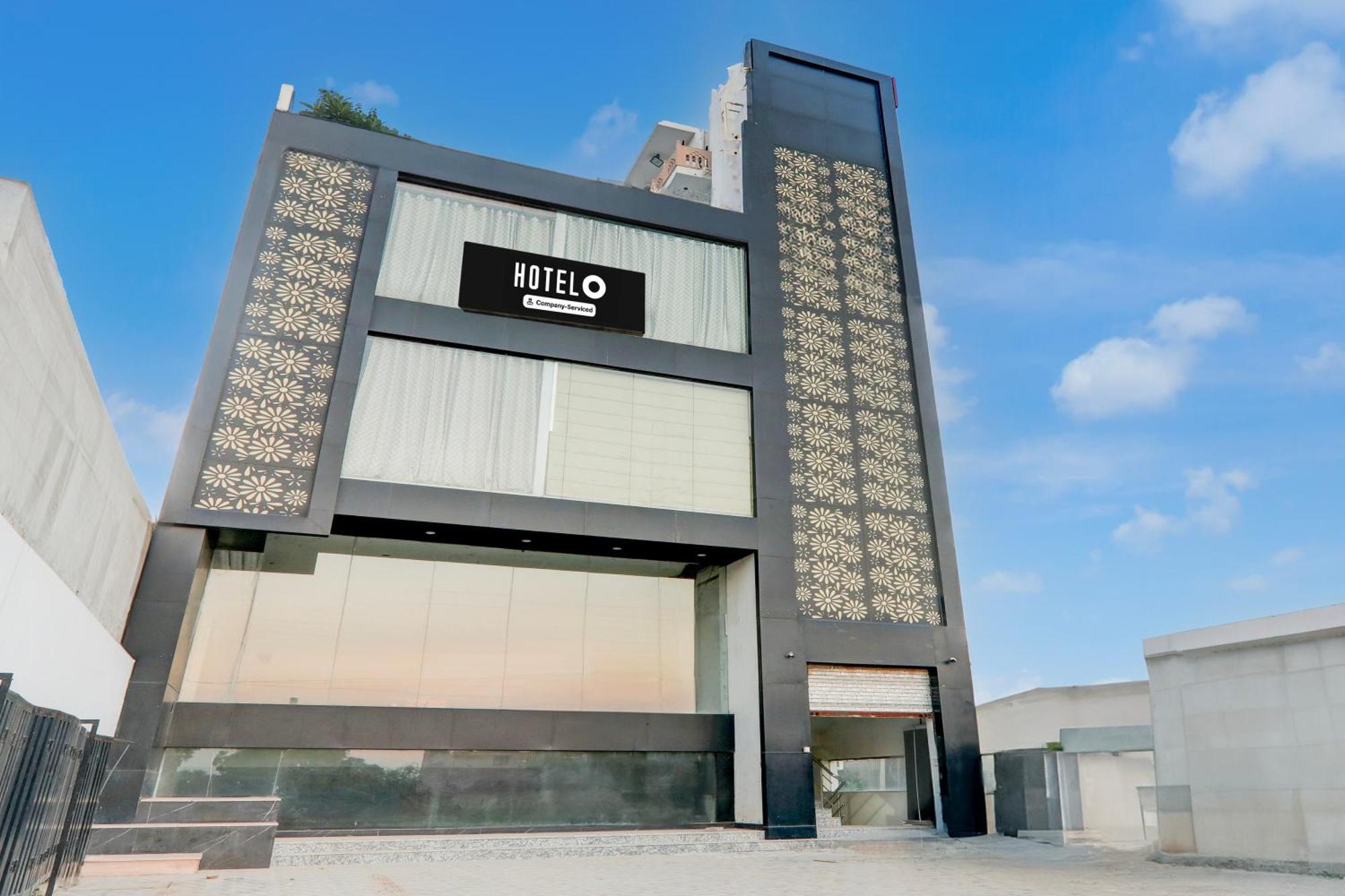 Super Hotel O Banthara Near Airport Banthra Sikandarpur 외부 사진